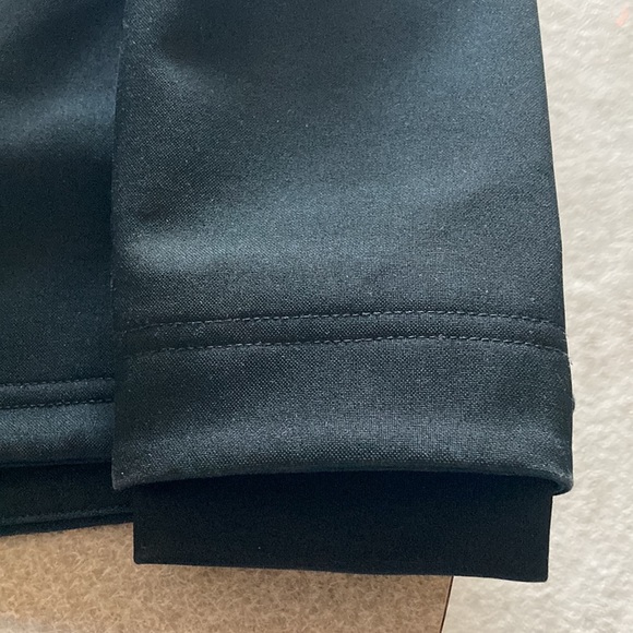 North Face Black Hoodie Zipper Jacket, Size S/P, Zipper Pockets - Picture 9 of 9